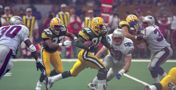 Super Bowl XXXI: Brett Favre’s Breakthrough and the Resurgence of Titletown